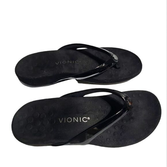 Vionic Davina Flip Flop, Black Faux Patent Leather Thong Sandals | 7 - Picture 2 of 10